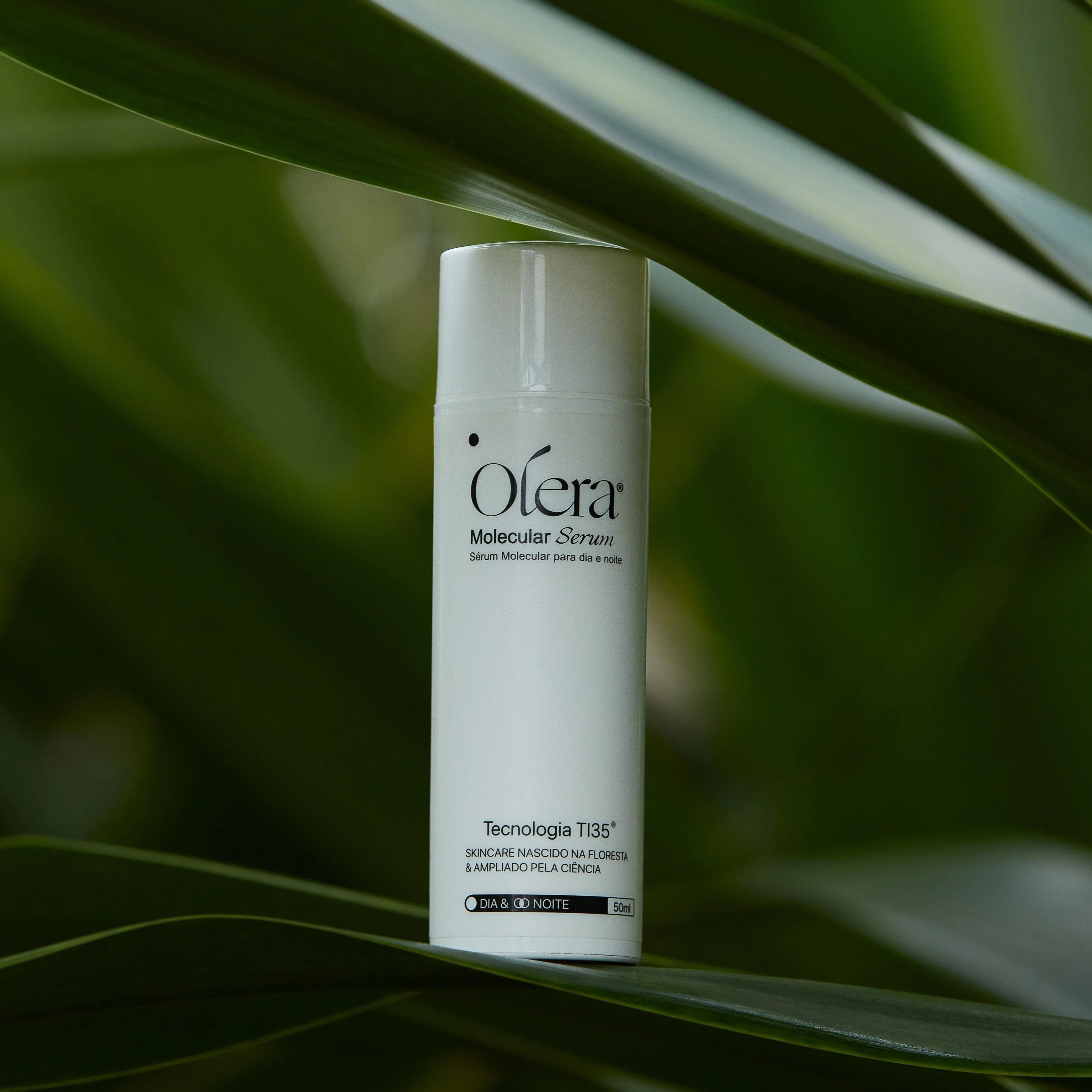 Por que o sérum é o coração da sua rotina de skincare