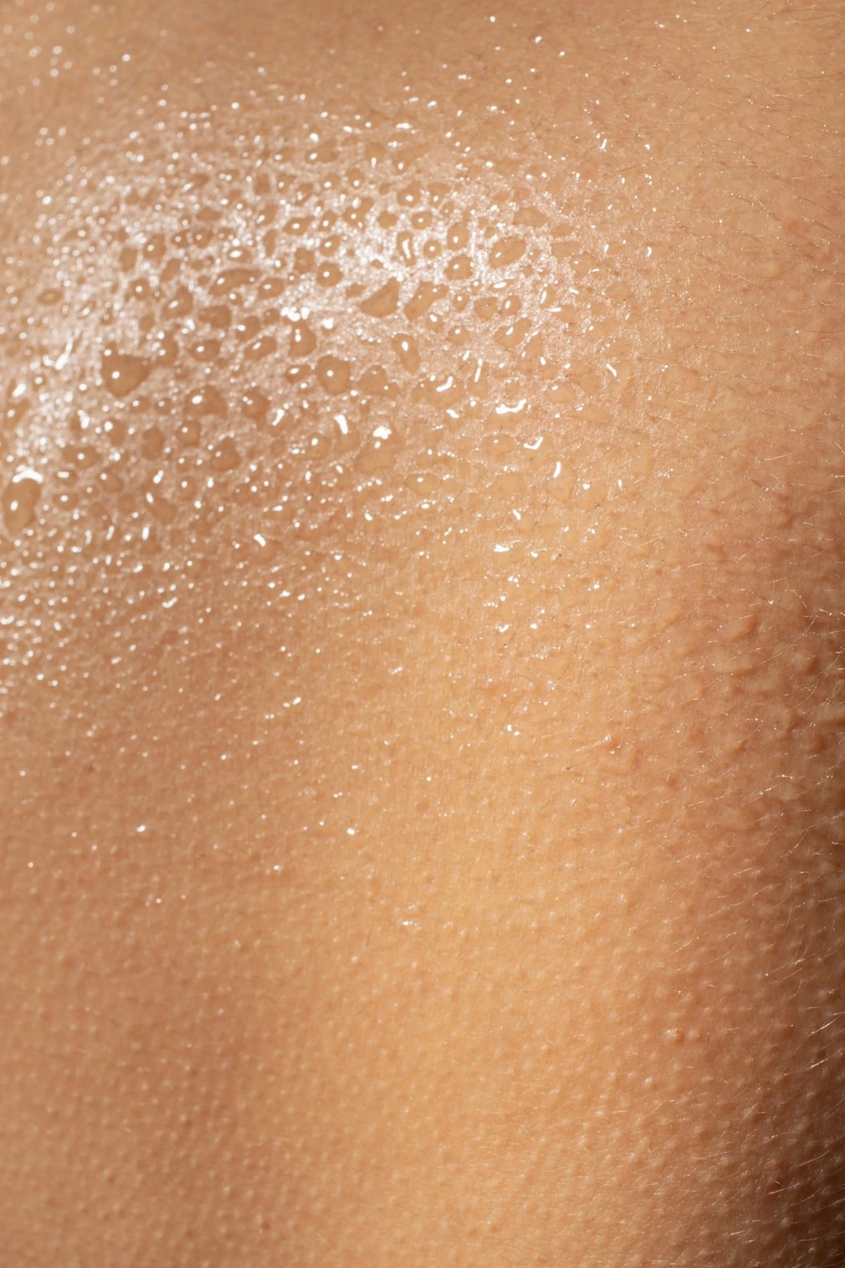 Pele oleosa: como montar uma rotina de skincare eficiente